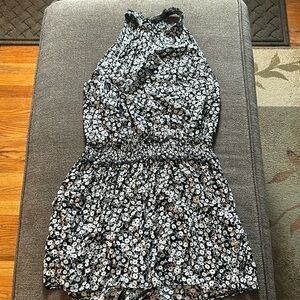 Priceless Women’s Black & White Floral Print Romper